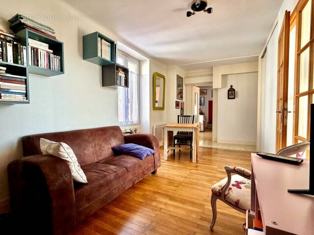 Appartement à INDRE