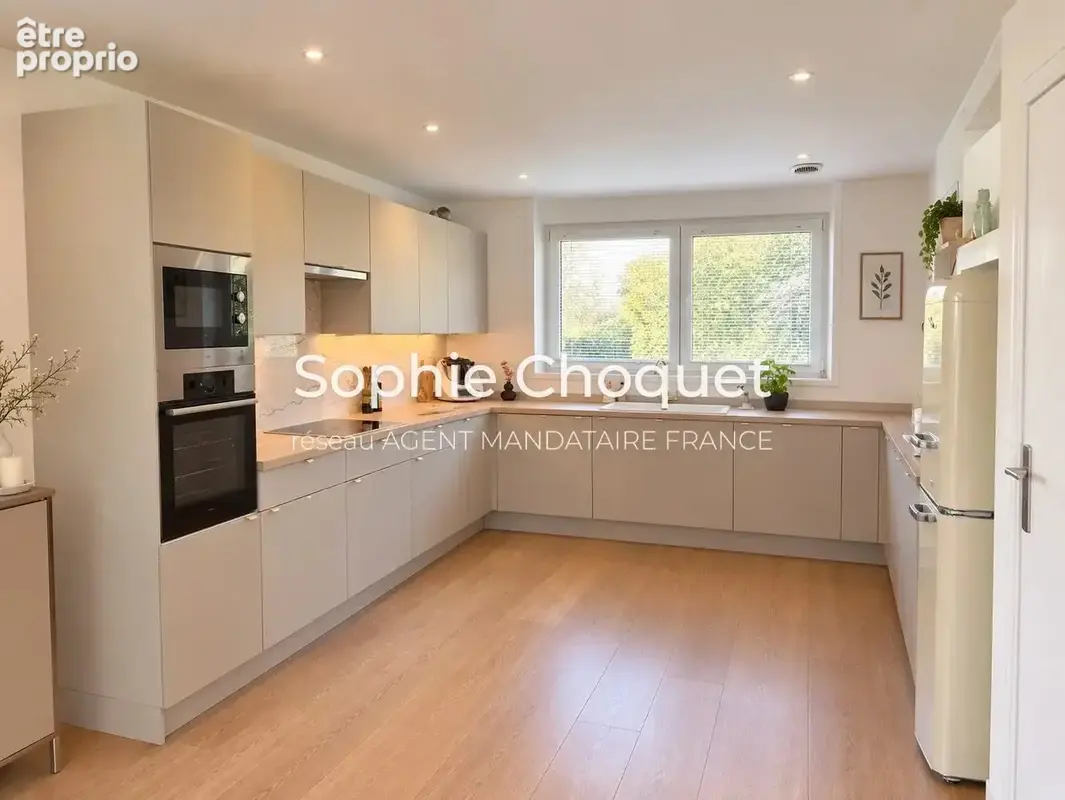 Sebourg – pavillon individuel en semi-plain-pied rénové de 155 m²  5 chambres  grand terrain constructible - photo 5