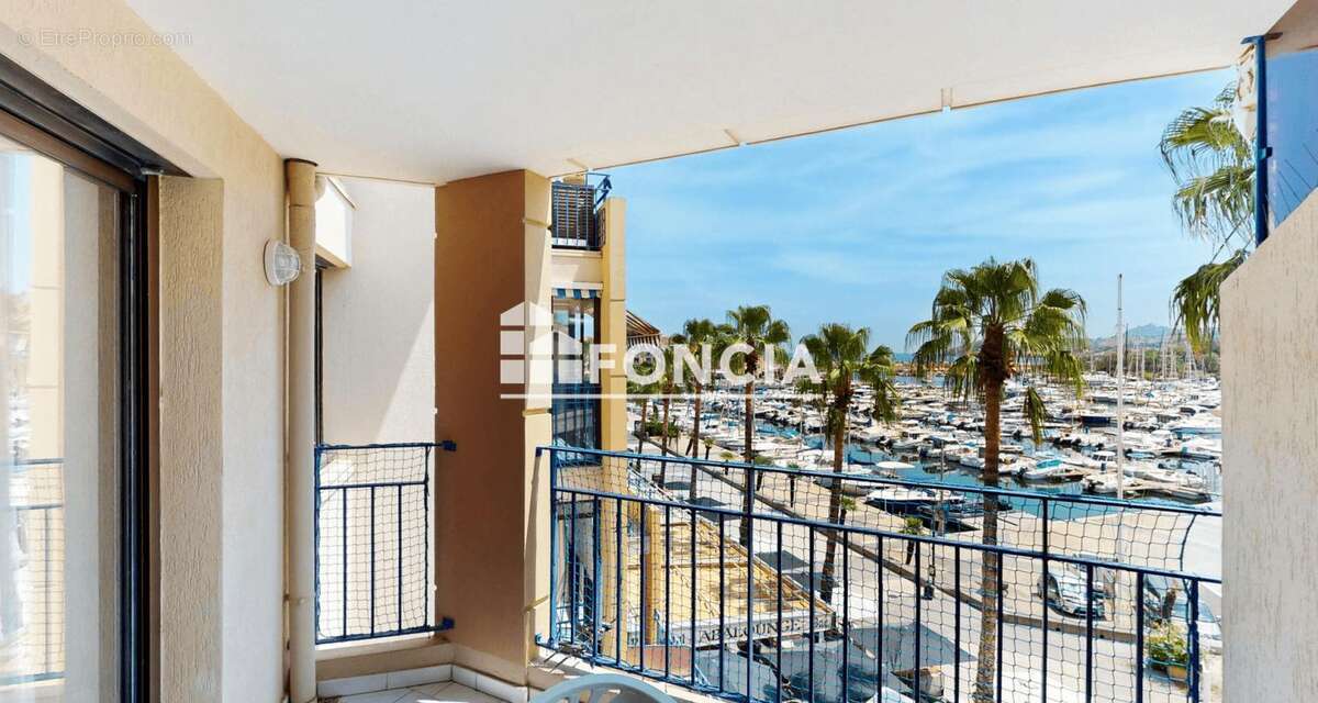 T3 - vue port + mer - parking + possibilite garage ferme de 25 m² - photo 3