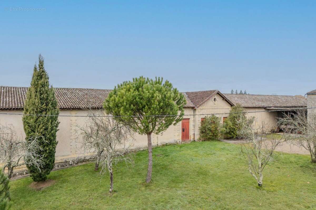 Élégance et héritage un château d'exception au coeur d'un vignoble classé - photo 7