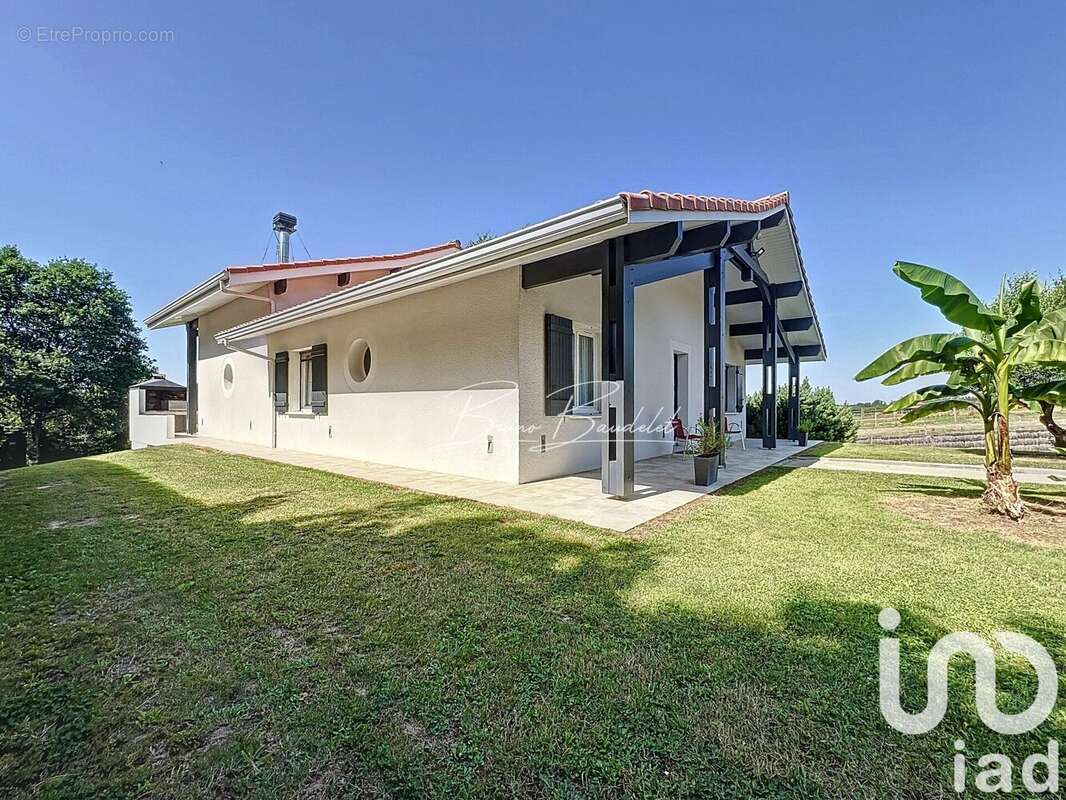Maison 175 m² à Creon  - photo 6
