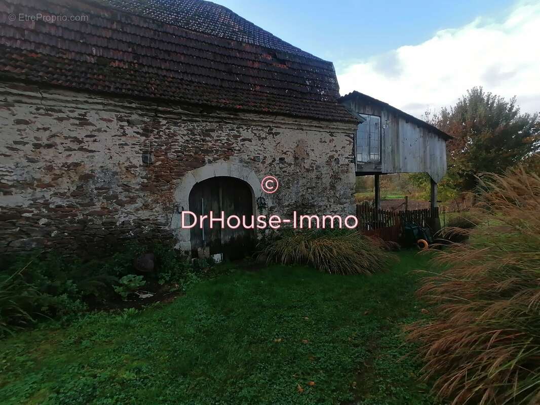 Maison à BIARS-SUR-CERE