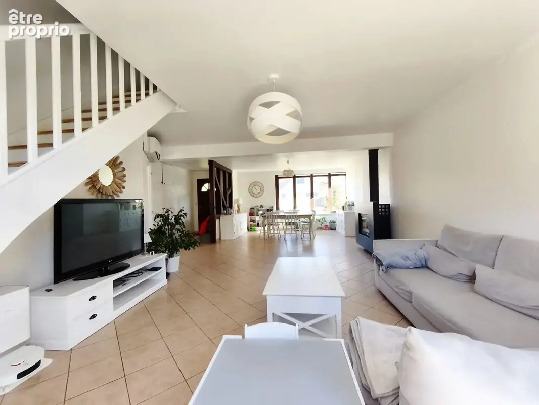 Maison 8 pièces 171 m² à vendre à Donnery (45450) - photo 4
