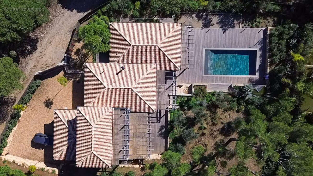 Maison à LA CROIX-VALMER