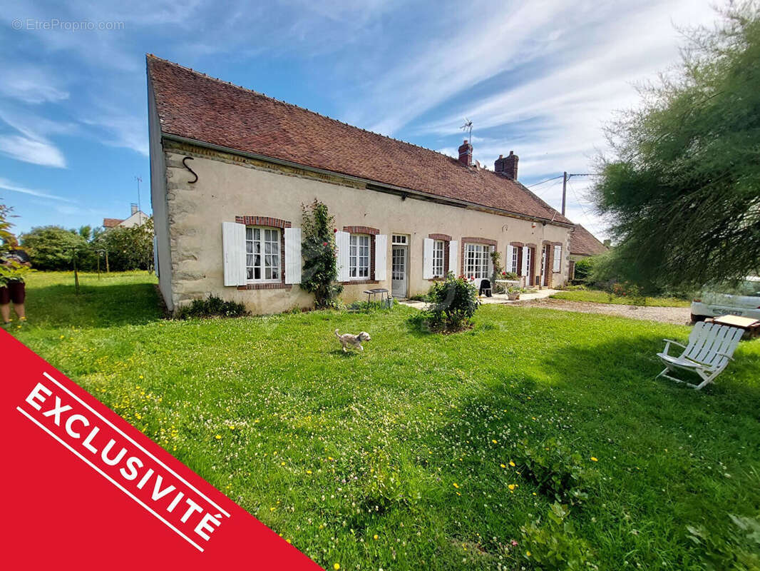 Maison à CHAUMOT