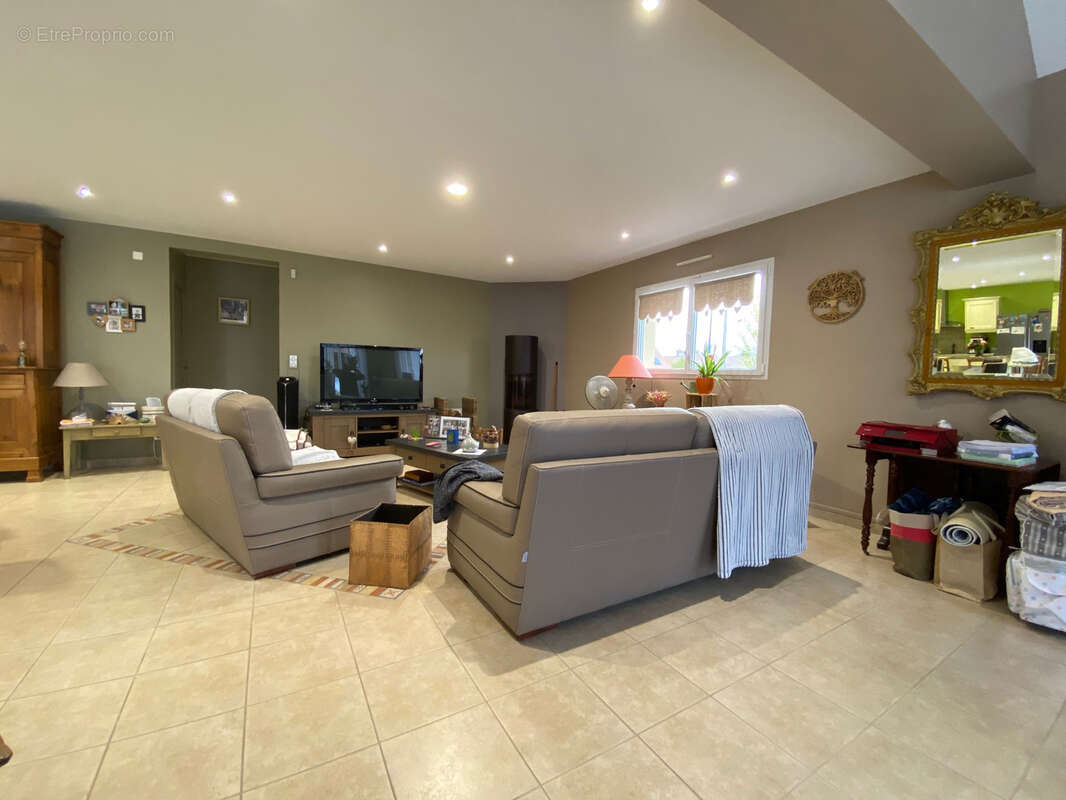 Maison à LA SUZE-SUR-SARTHE