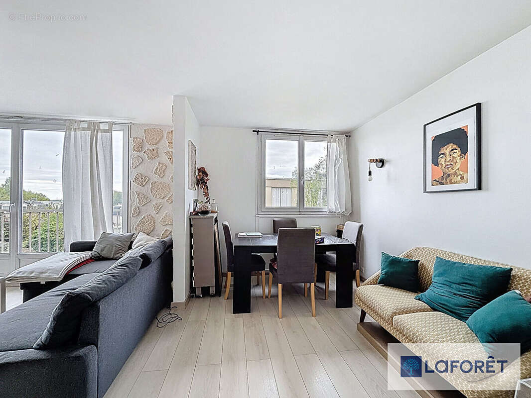 Appartement à LE PLESSIS-TREVISE