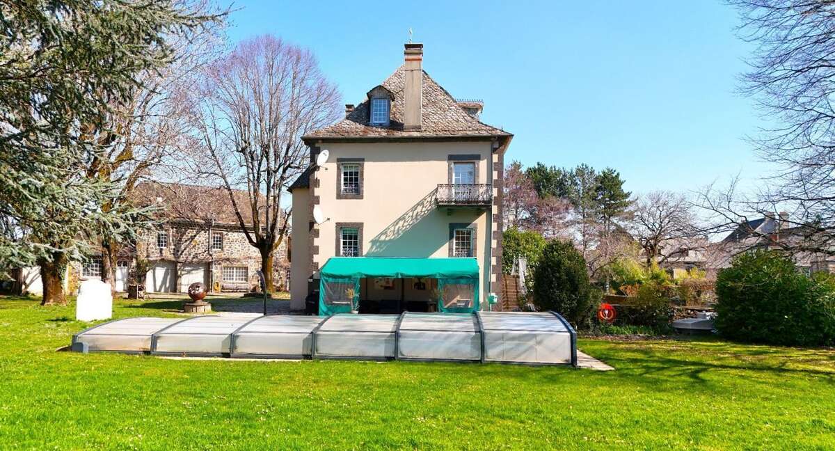 Maison à MUR-DE-BARREZ