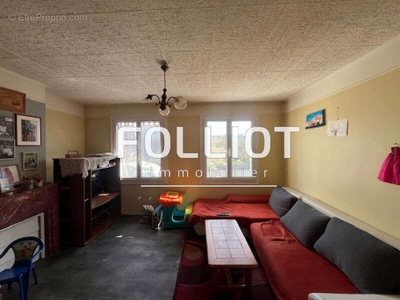 A VENDRE Immeuble Vire Normandie 6 pièce(s) 115 m2 - photo 2