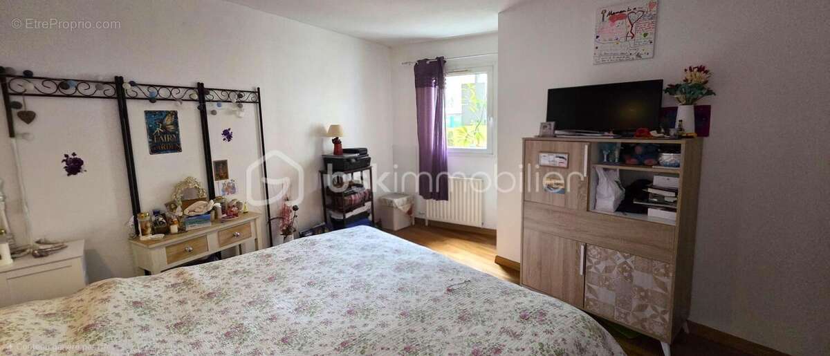 Appartement à COMBS-LA-VILLE