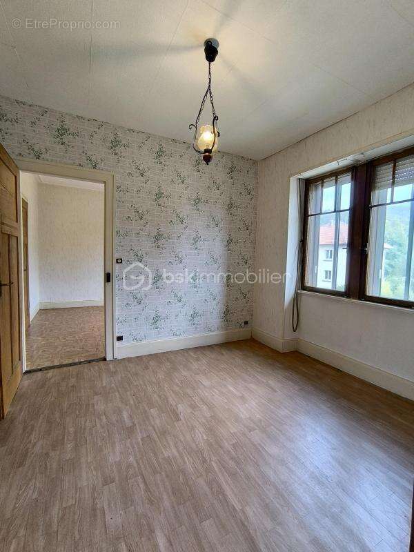 Grande maison, idéale pour une grande famille ou pour un investissement locatif - photo 12