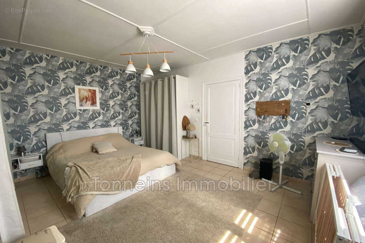 Maison 150 m² à Tonneins  - photo 6