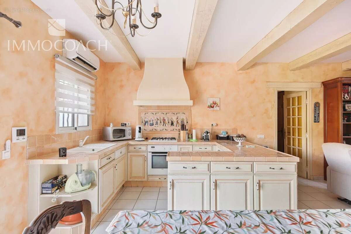 Maison à BORMES-LES-MIMOSAS