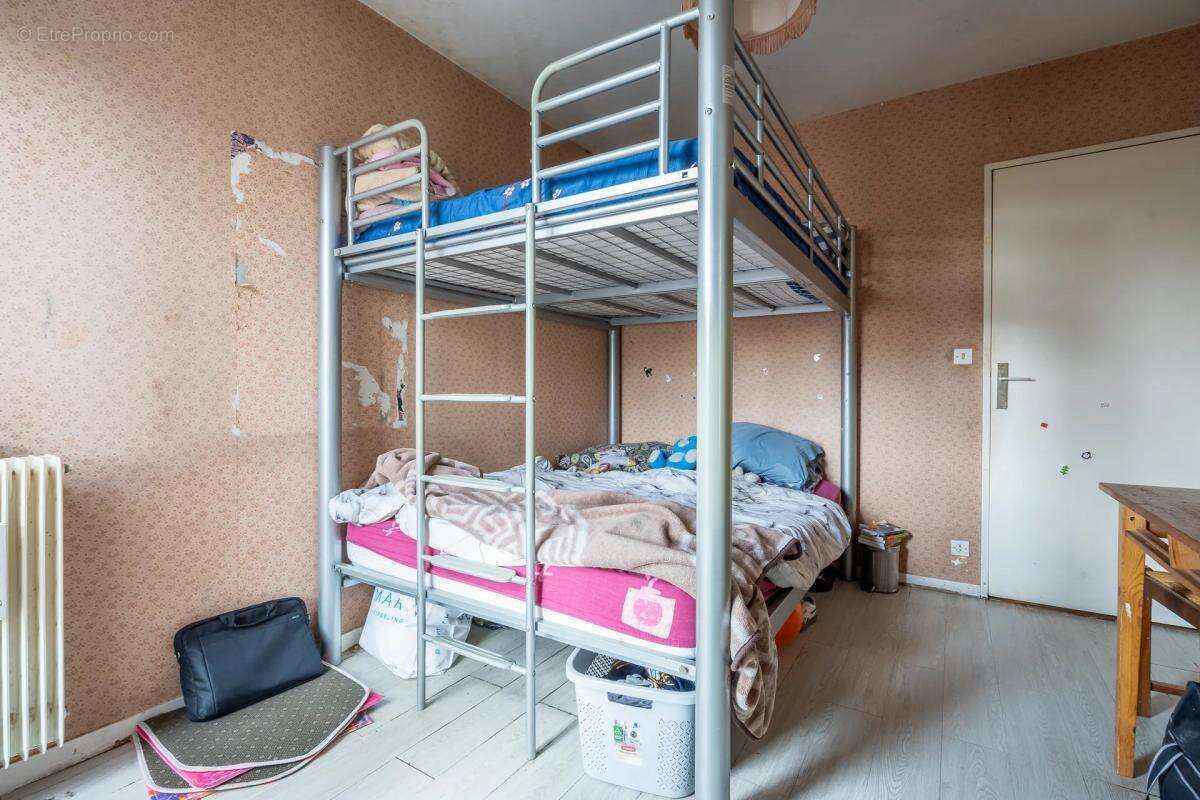 Appartement à LA COURNEUVE