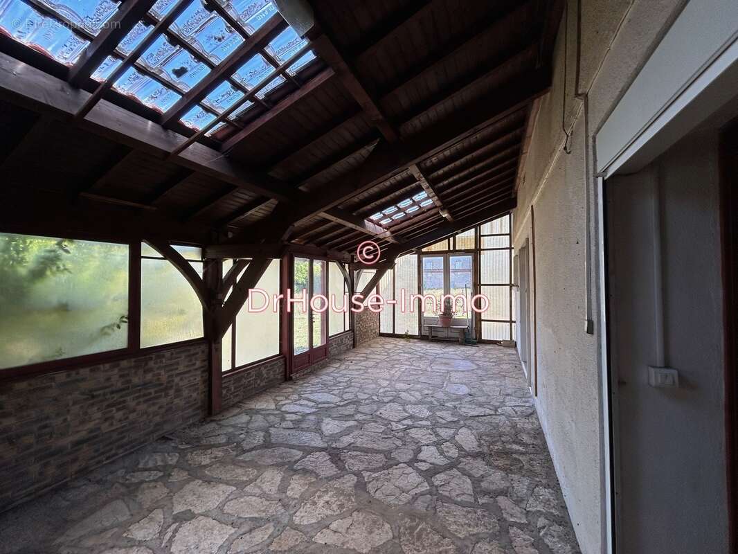 Maison à PUY-L&#039;EVEQUE