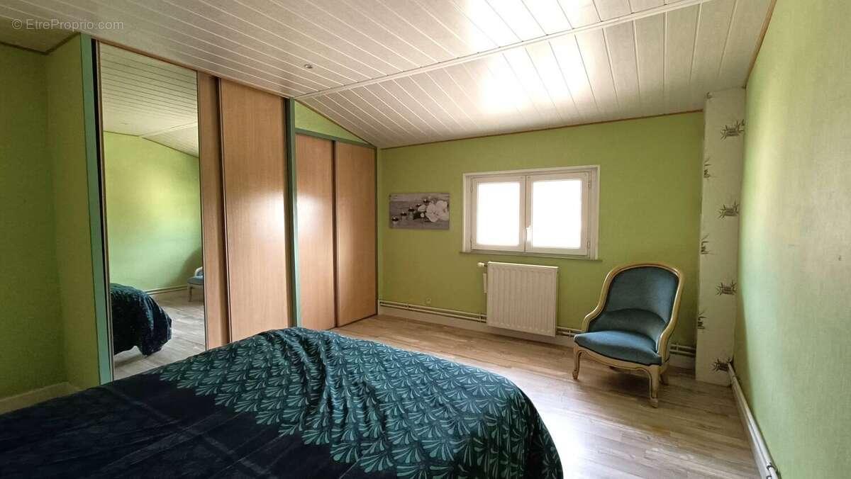 Maison à CHARRAIS