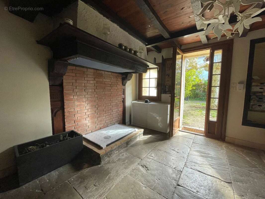 Maison à SAUBRIGUES