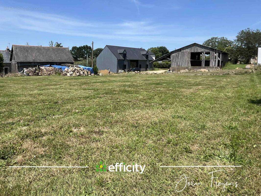 Terrain à SAINT-JEAN-SUR-COUESNON