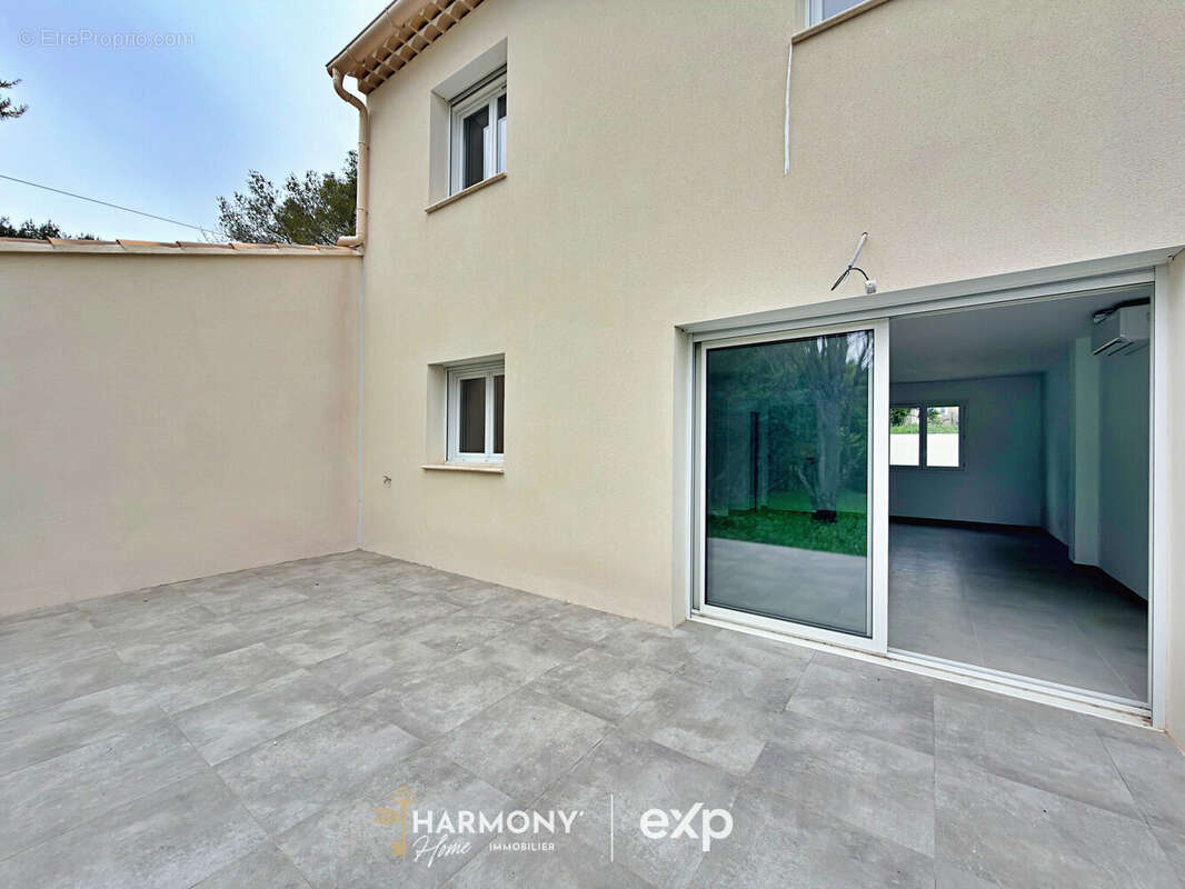 Maison à ROQUEVAIRE