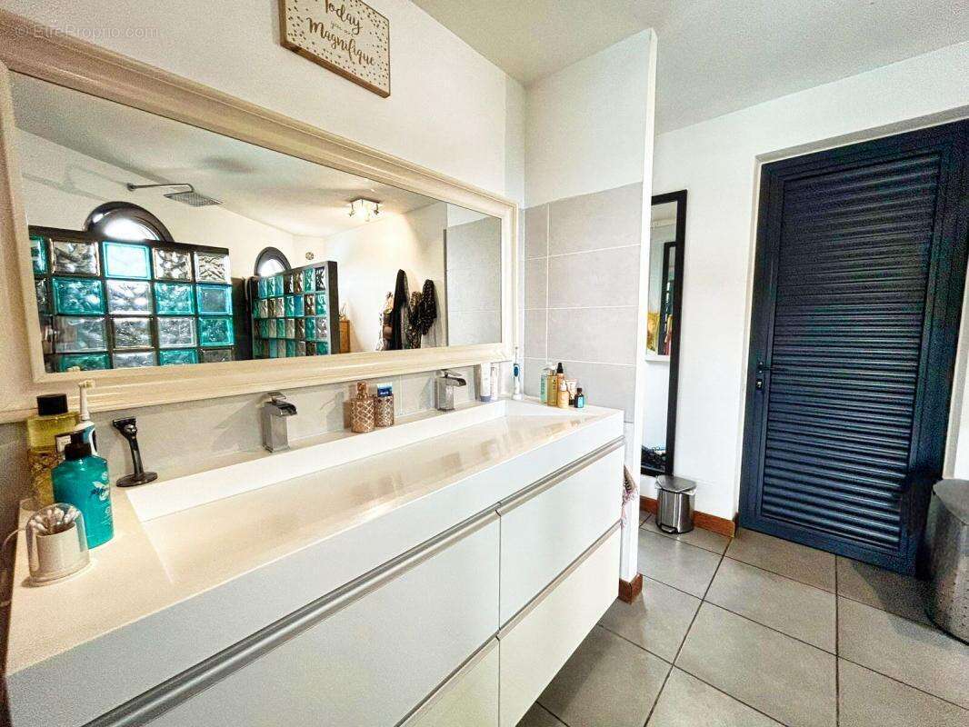 Maison à LA POSSESSION