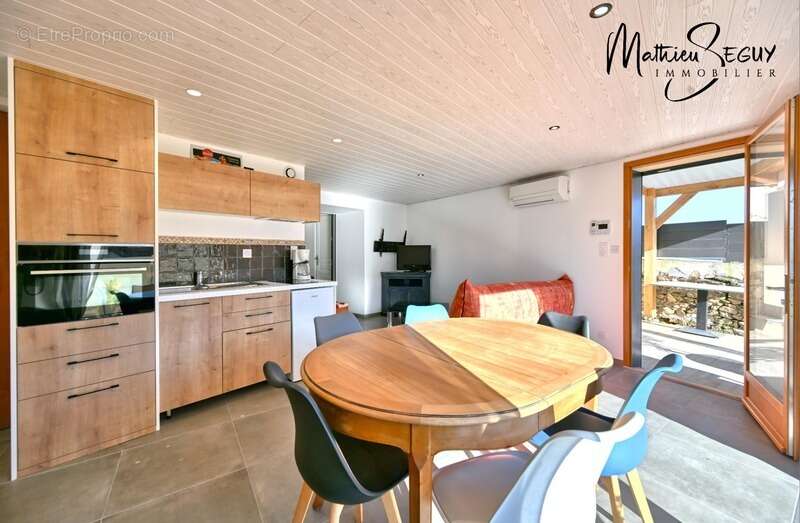 Maison à SAINT-MARTIN-EN-HAUT