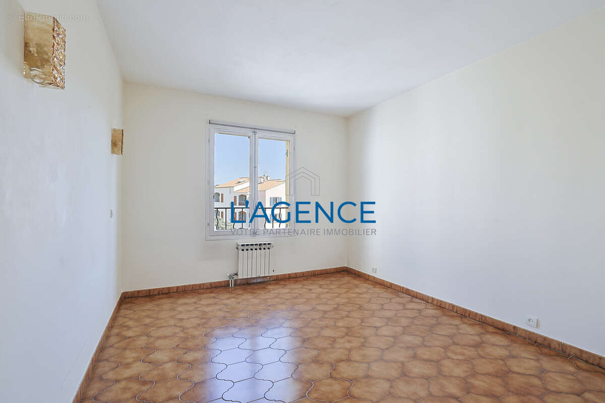 Appartement à HYERES