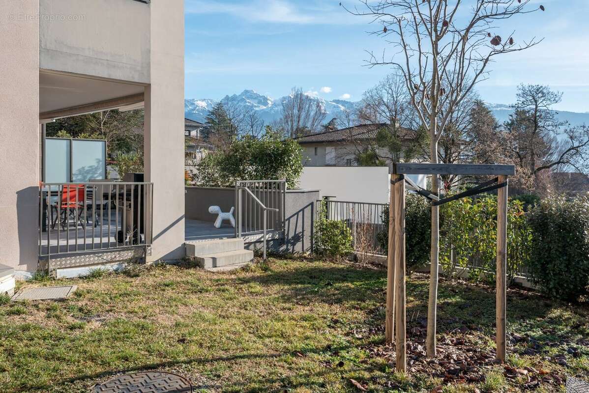 Appartement à CORENC