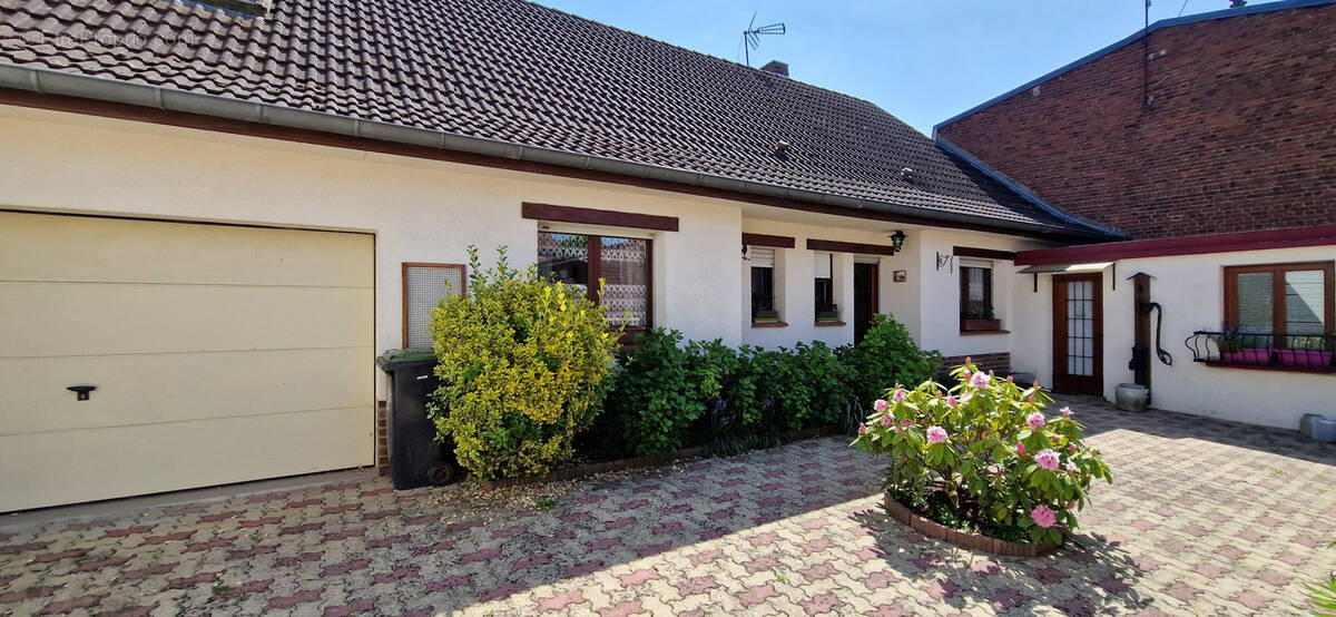 Autre à VILLERS-BRETONNEUX