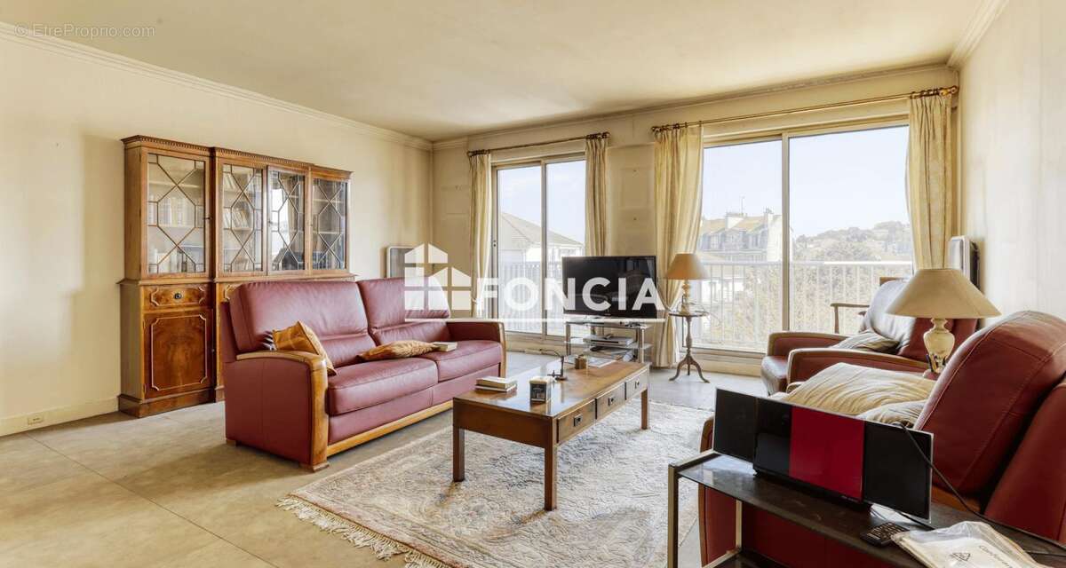 Rosny-sous-bois, appartement familial 5 pièces avec balcon filant, 2 box et 2 caves - photo 4