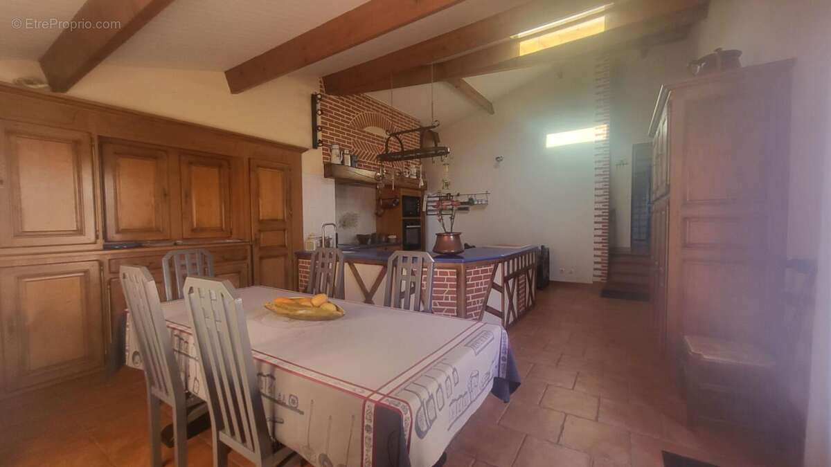 Maison à CASTELMAYRAN