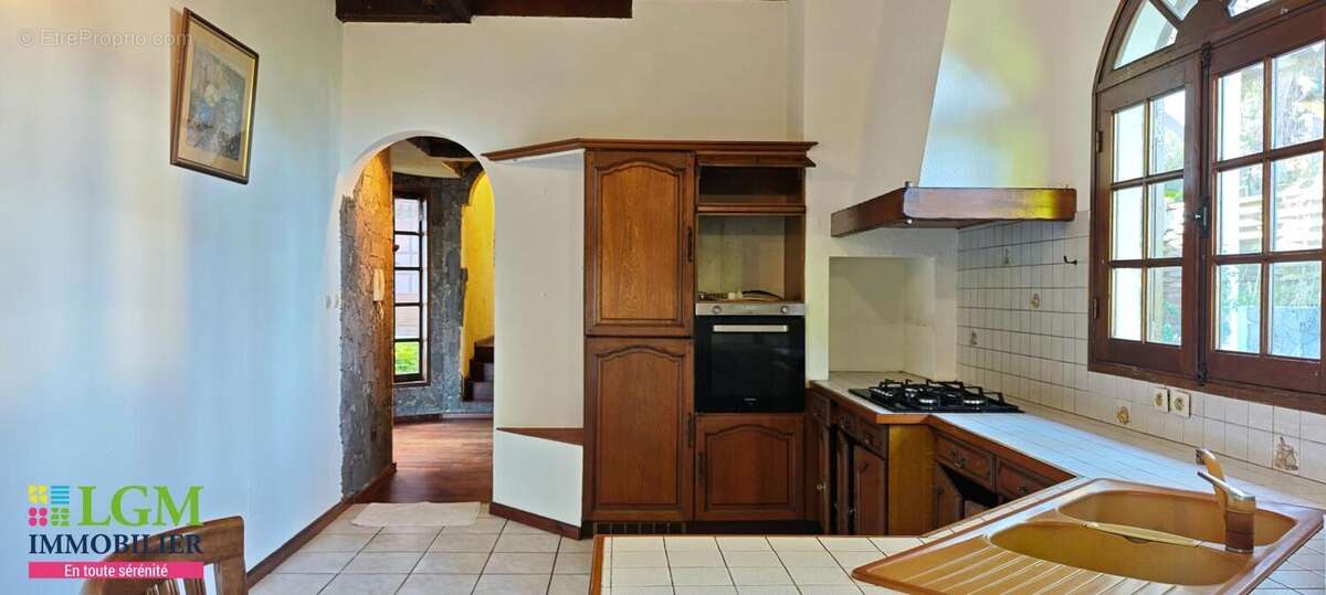 Villa de charme spacieuse sur grand terrain 1.200m2 à Trois-Mares, TAMPON - photo 9