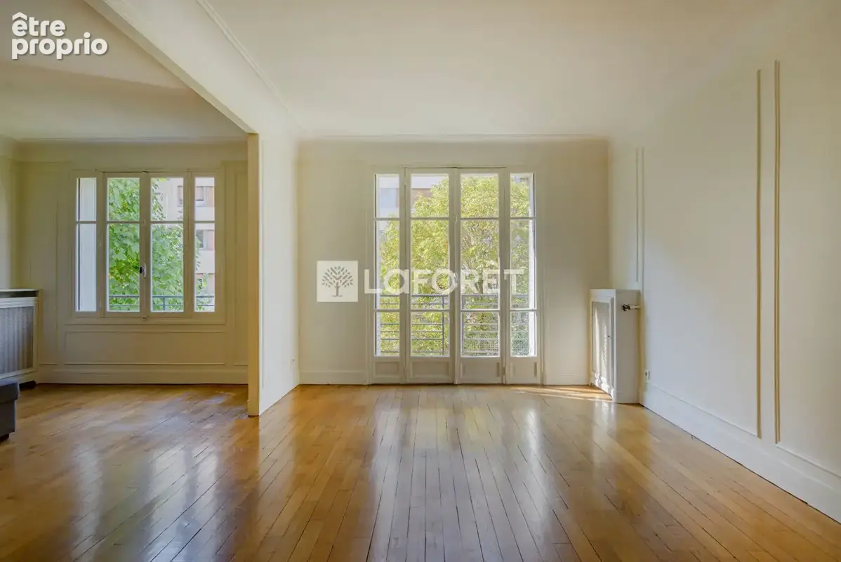 Appartement à PARIS-16E