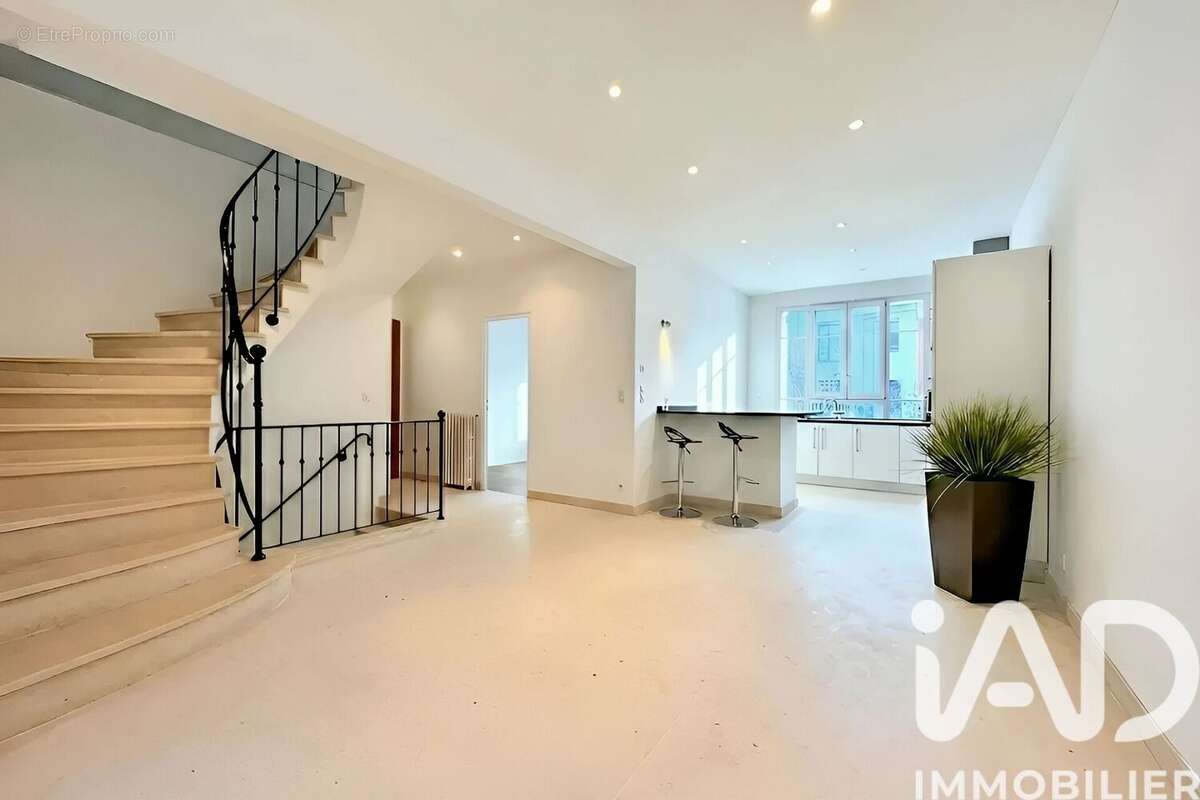 Photo 6 - Maison à VERRIERES-LE-BUISSON