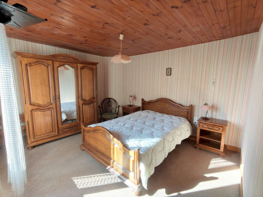 Maison à VANNES-LE-CHATEL