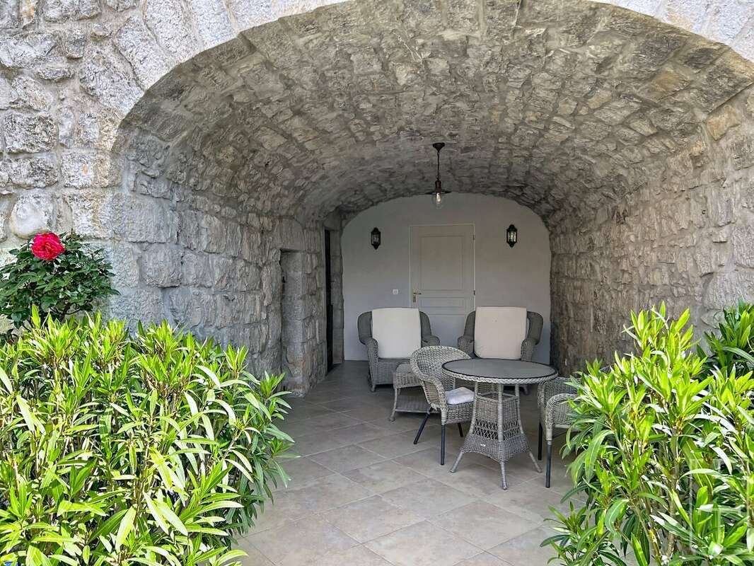 Maison à SAINT-ALBAN-AURIOLLES