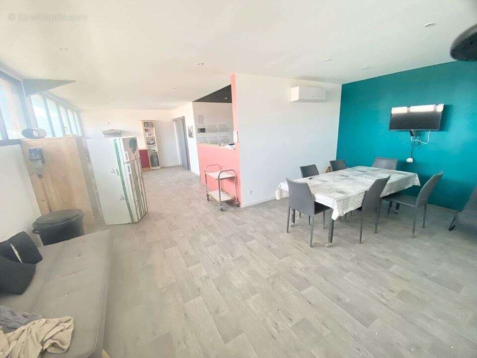 Commerce 648 m² à Pavie  - photo 7