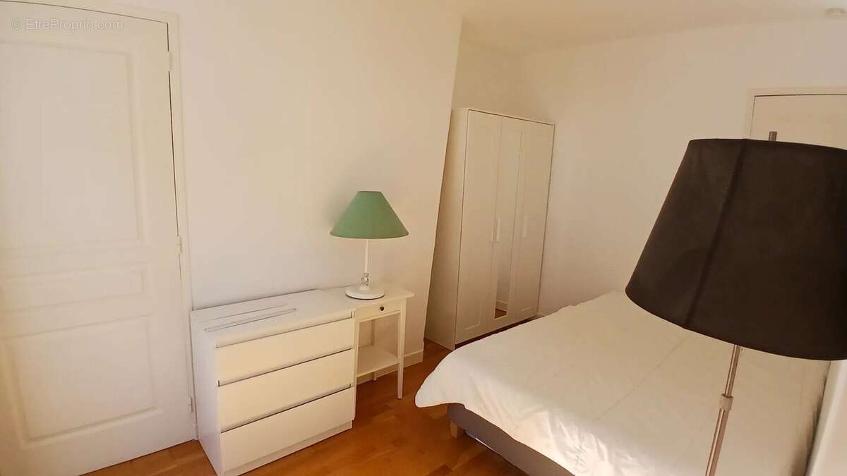 Appartement à PARIS-3E