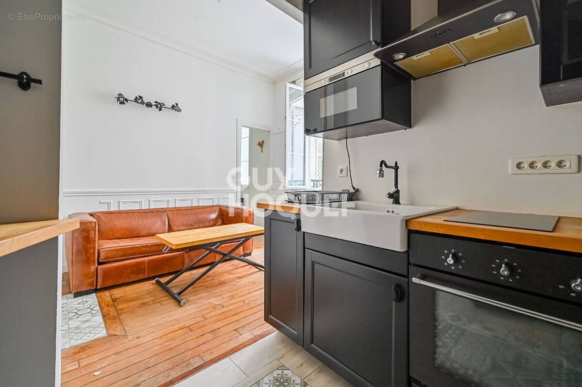 Appartement à PARIS-11E