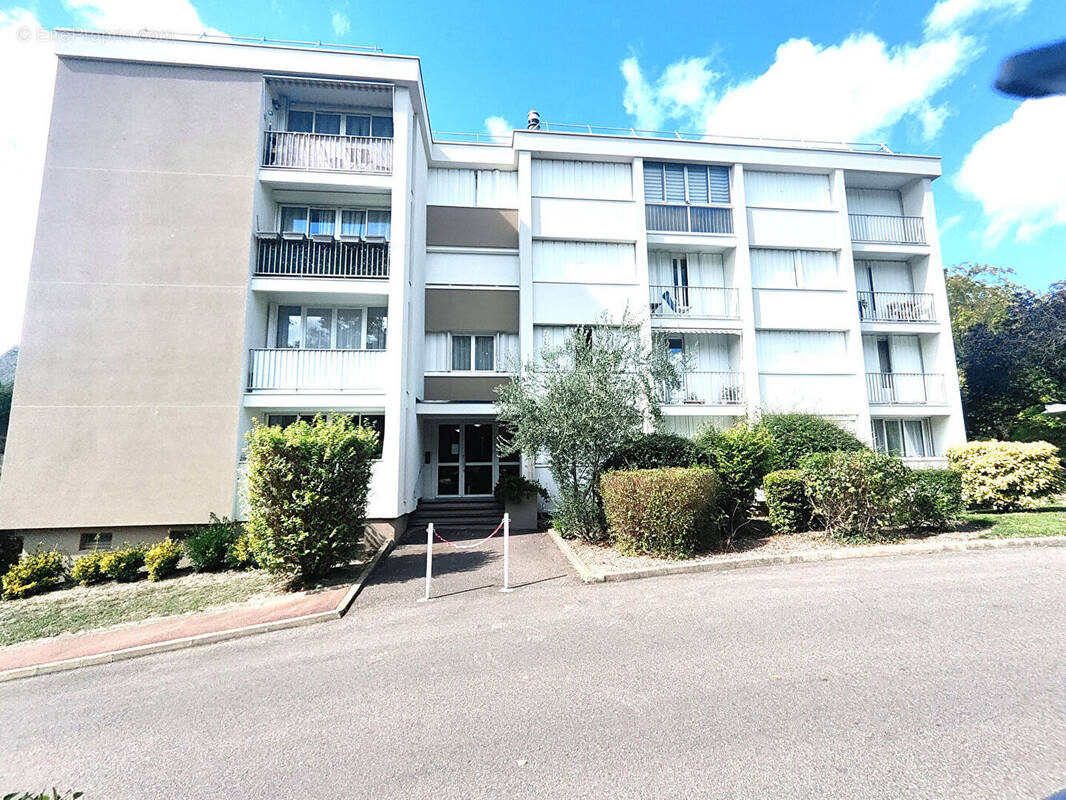 Appartement à CARRIERES-SUR-SEINE