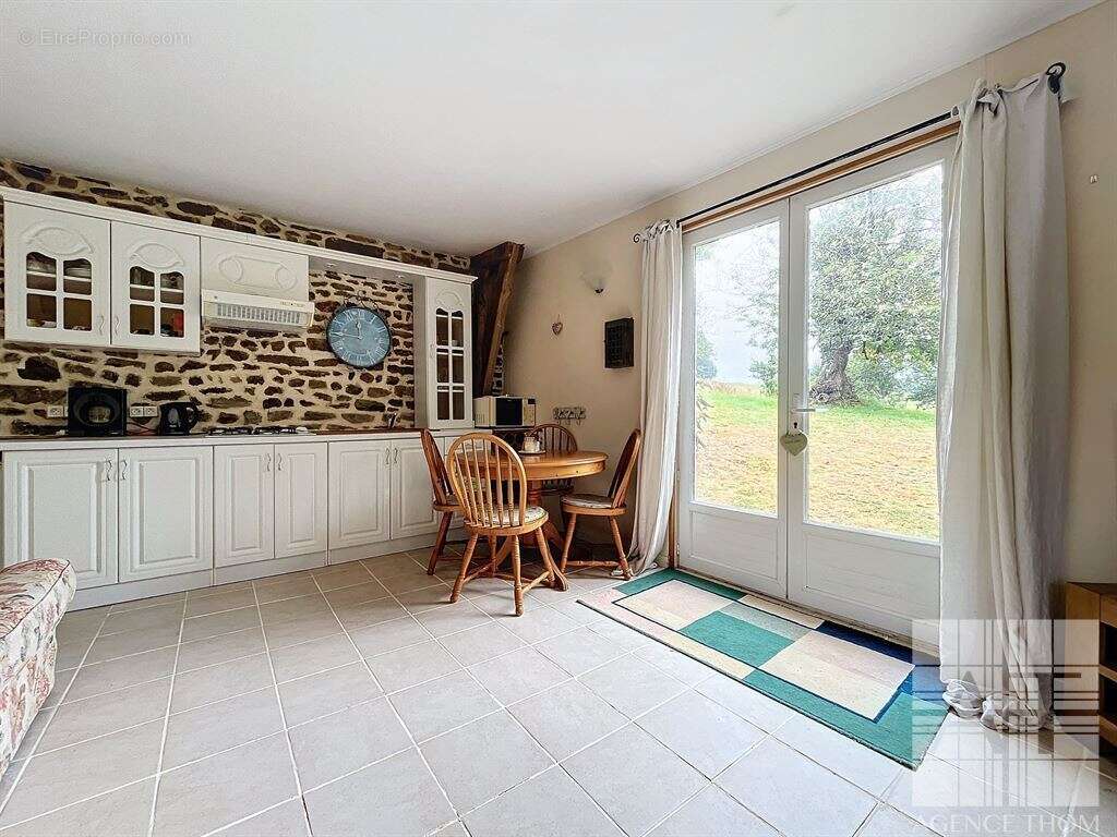 Maison à COUESMES-VAUCE