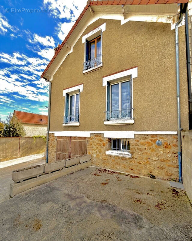 Maison à RIS-ORANGIS