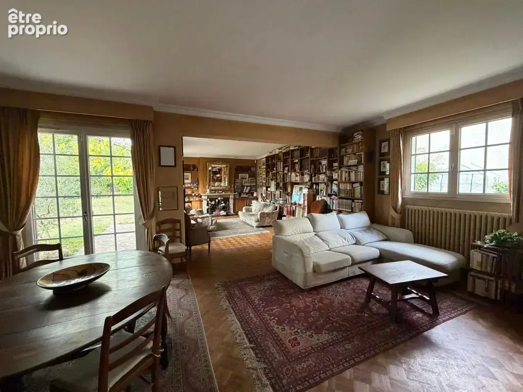 Pontoise – Maison familiale de 223 m², 6 chambres - photo 2