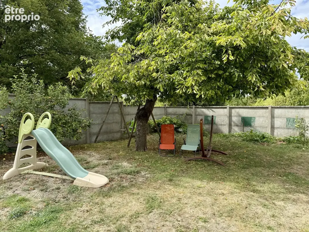NEUVILLE-SUR-VANNE - Maison 11 pièces 179m2 avec dépendance - photo 15