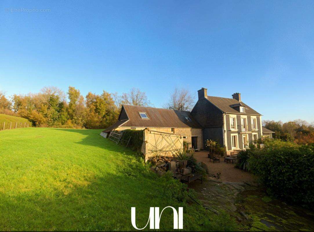 Maison à AUNAY-SUR-ODON