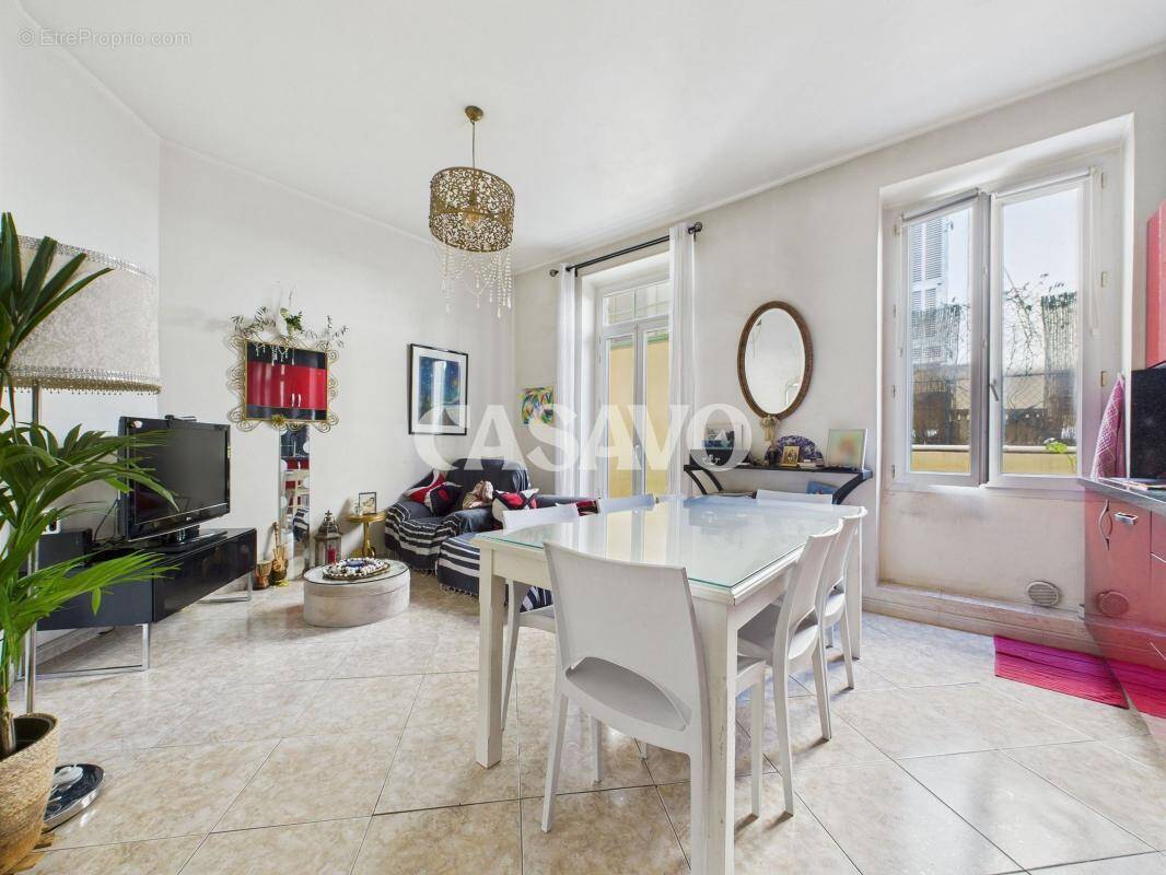 Appartement à BEAUSOLEIL