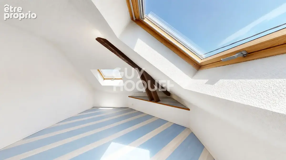 Triplex à 2 pas du lac - 103,05 m² - Sous sol - Parking - photo 10