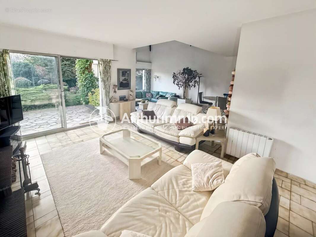 Maison à SOISY-SUR-SEINE