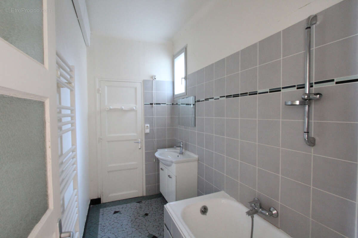 Appartement à LA CHARITE-SUR-LOIRE