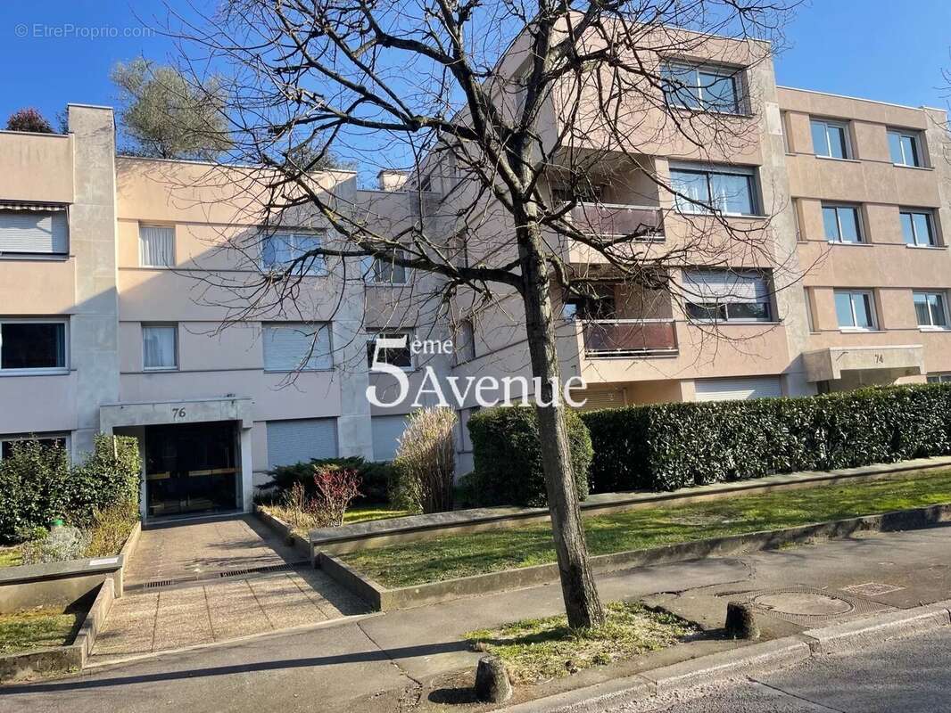 Appartement à SAINT-MAUR-DES-FOSSES