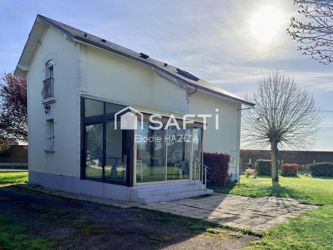 Photo 1 - Maison à CHASSENEUIL-DU-POITOU